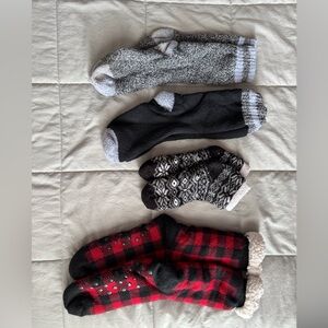 4 pairs gently used cozy comfy socks, adult size
